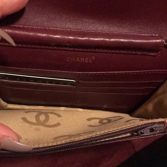 Chanel quilted leather chain purse burgundy - Picture 3 of 8